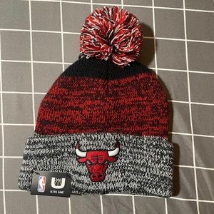 Chicago Bulls Beanie NWT Ultra Game Officially Licensed NBA Gear Retails $30 NWT